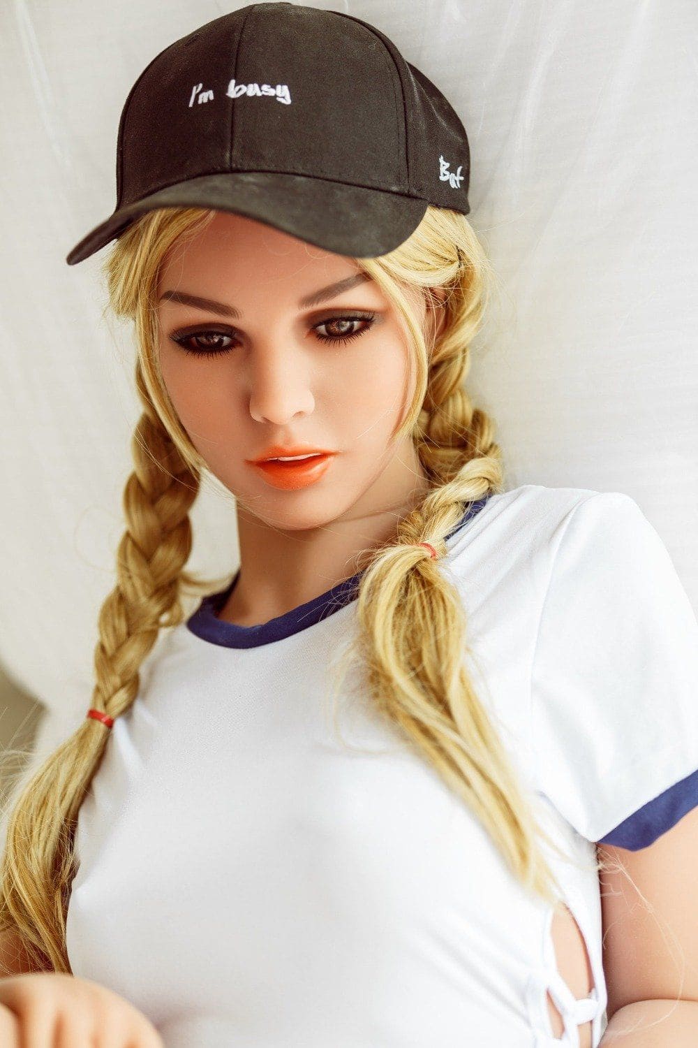 Секс-лялька brianna - фото 11 | lovedoll Секс-лялька brianna дивиться вниз