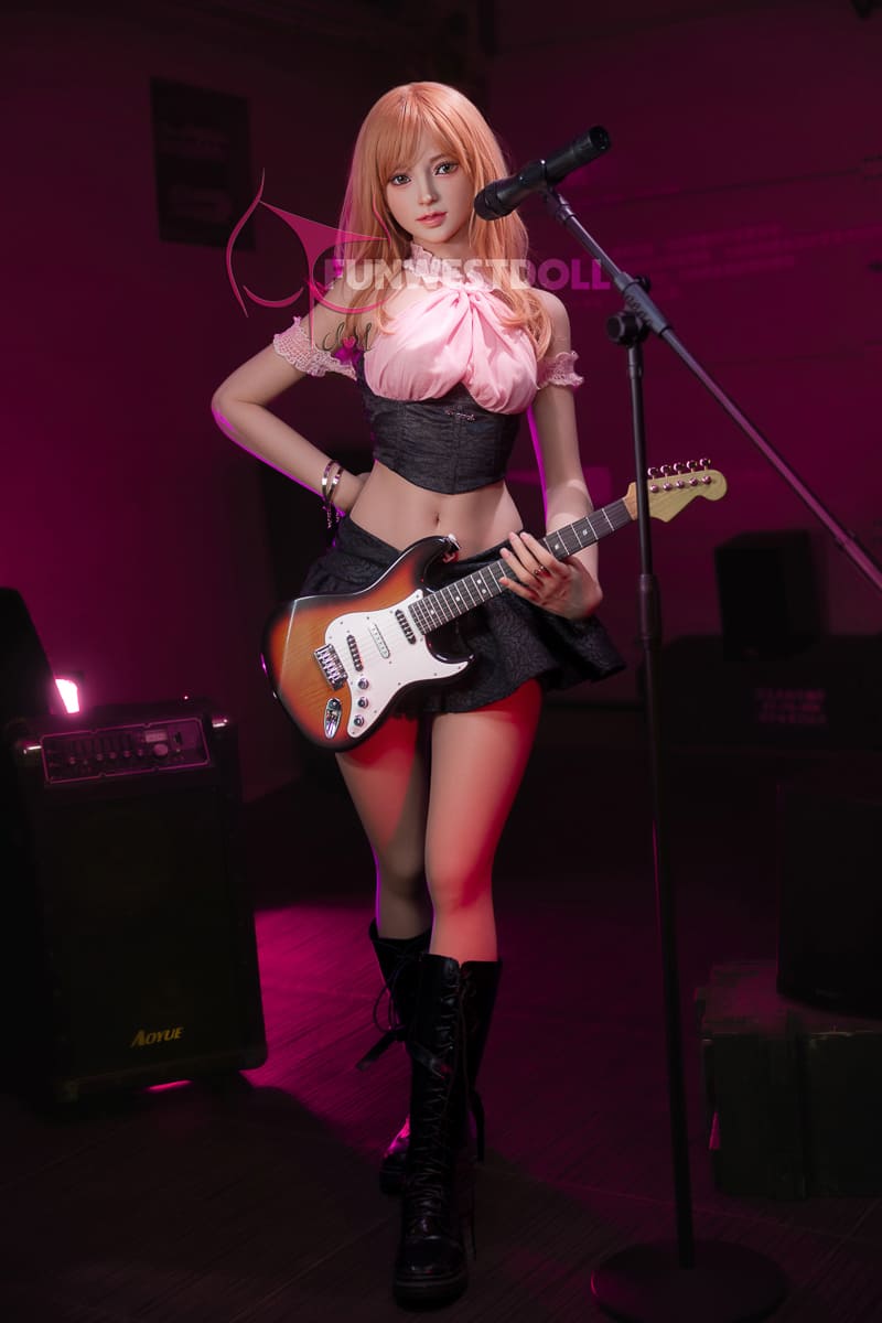 Секс-лялька alicia - фото 4 | lovedoll Секс-лялька alicia з гітарою в повний зріст