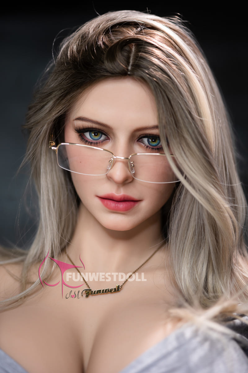 Секс-лялька zoya фото 12 | lovedoll Секс-лялька zoya фото обличчя