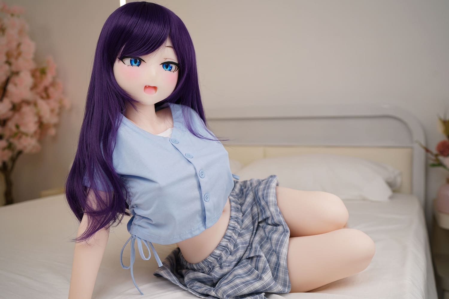 Секс-лялька anna - фото 6 | lovedoll Секс-лялька anna аніме в блакитній блузі і картатій спідниці