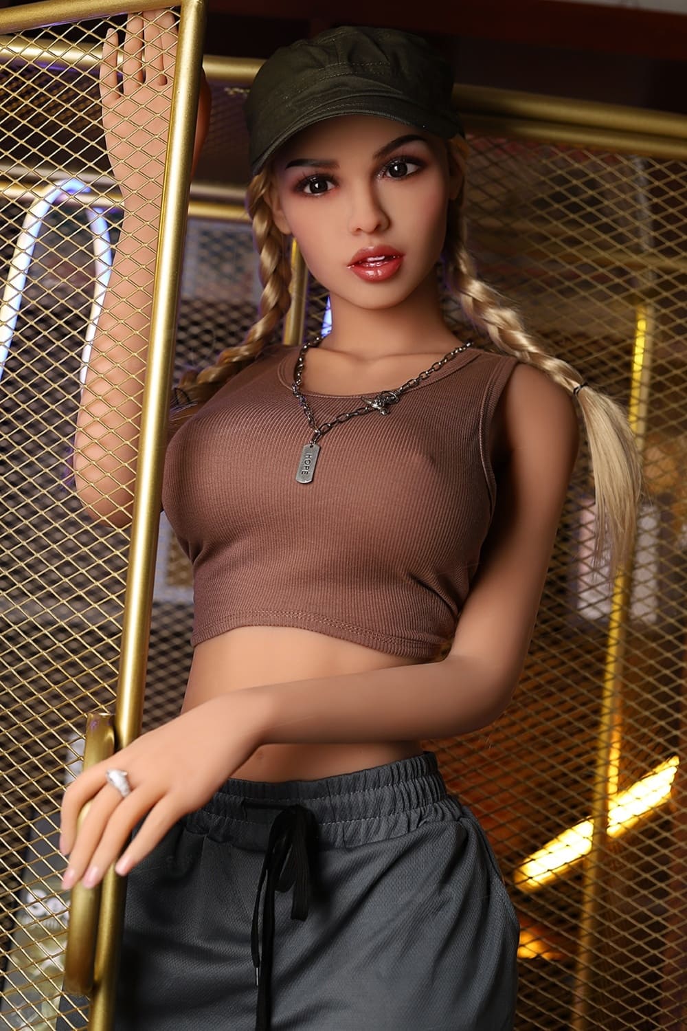 Секс-лялька june - фото 6 | lovedoll Секс-лялька june блондинка з косичками в кепці